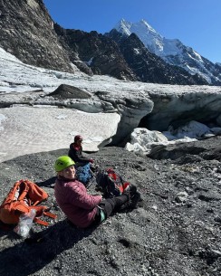 Crisp mountain air, blue skies, and epic views of Aoraki – what a week at Caroline Hut!
Our latest Introductory Mountaineering Course wrapped up with an awesome crew learning the ropes (literally) of alpine climbing.
From ice axe and crampon skills to rope work, glacier travel, and avalanche safety – this team smashed it with confidence and smiles all around.
Big thanks to guide @sooji_hopes for sharing her knowledge, and to the weather for putting on a show!
Keen to learn mountaineering in the heart of the Southern Alps?
Join us at Caroline Hut for the next course – no prior mountaineering experience is needed, just a sense of adventure and good fitness.
Find out more:
👉 https://alpinerecreation.com/new-zealand-alpine-climbing-mountaineering-instruction-and-guided-ascents/mountaineering-skills-and-alpine-climbing-courses
#Mountaineering #Aoraki #AorakiMountCookNationalPark #CarolineHut #SouthernAlps #AlpineSkills #AlpineRecreation #IntroToMountaineering #NZMountains #MountaineeringSkills #WomenWhoClimb #LearnToClimb #BackcountrySkills #NZMGA - New Zealand Alpine Instruction Courses - #301