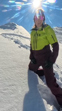 Snowpack check-in from Erewhon Hut ❄️⛷
It’s been a busy week up here with some incredible powder skiing, but there’s plenty going on under our feet.
We’re seeing laminar crusts and facets in the mid-pack, facets sitting on a thick rain crust, and surface hoar on top — all layers we’ll be watching closely as the next storm rolls in. Stay sharp, ski smart.
(Sorry about the lens flare — I’ll take more care positioning the camera next time!)
#ErewhonHut #PottsRange #TwoThumbRange #SouthernAlpsNZ #BackcountryNZ #SkiTouringNZ #BackcountrySkiingNZ #PowderSkiingNZ #AvalancheAwarenessNZ #AvalancheForecastNZ #SnowpackObservation #SnowScience #AvalancheSafety #SkiMountaineeringNZ #BackcountrySafety #MountainSafetyNZ #NZBackcountry #GuideLife #NZMGA #WeAreIFMGA Backcountry Skills & Avalanche Courses - Ski Mountaineering Course - #355