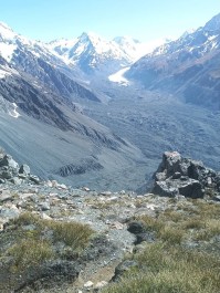 🏔️ Ball Pass Summit Trek ❄️
Three big days in classic Aoraki / Mt Cook alpine trekking terrain.
Up the direct route to Caroline Hut, then a standout middle day climbing Kaitiaki Peak and crossing the Ball Glacier — crampons on almost the whole way, with just a short ridge section up Fergun’s Knob.
We wrapped it up by dropping back to the Tasman Valley via Ball Ridge, with incredible views over the lower Caroline Icefall — absolutely worth the descent for that alone.
Serious alpine travel, big glaciers, and unforgettable scenery.
📸 @reiseraxel
#BallPassSummitTrek #AorakiMountCook #CarolineHut #AlpineRecreation #SouthernAlps #GlacierTravel #CramponsOn #AlpineTrekking #MountainHiking #MountainAdventure #NZMGA #GuideLife - Alpine Recreation - #403
