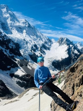 🏔✨ What a trip! Huge congrats to Lorenzo and Rianne from the Netherlands — you absolutely smashed it on your Ball Pass adventure with us! 🇳🇱❤️🇳🇿
Over three days we explored high alpine terrain, enjoyed jaw-dropping views of Aoraki/Mt Cook and the Southern Alps, and dialed in new mountain skills together — from crampons to ice-axe practice and everything in between. 🧗♀️🥾❄️ 
Although the weather didn’t quite play ball on the final day and we couldn’t cross the pass, the journey was packed with unforgettable moments, incredible scenery, and heaps of learning along the way. 🌄📸
Thanks for bringing such great energy and good vibes — it was a pleasure sharing this slice of Aotearoa with you! 💫
Who’s up for the next challenge? 😉
🔗 https://alpinerecreation.com/new-zealand-alpine-hikes-trekking-and-snowshoeing/trans-alpine-crossings-and-traverses/ball-pass-crossing
#BallPassCrossing #MountainJourney #AorakiMountCook #SouthernAlps #NZMGA New Zealand Alpine Treks & Hikes - Ball Pass Crossing - #406