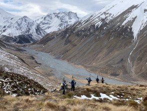 Last week was one for the books in the Cass Valley 🙌
⛷️🏂 From powder laps and corn harvesting out of Lady Emily Hut to big lines around Falcon’s Nest, with the obligatory pilgrimage to the “Bad Decision” (aka Whiskey Hut 🥃) — this trip had it all. Even the keas were in on the game.
Perfect weather, amazing terrain, and an even better crew. We managed to sneak in the adventure before the storm rolled in — nothing like escaping just as the mountains turn wild again.
Good snow, good whiskey, great company. That’s the Cass Valley way.
📸 @simon.c.cox
#SkiTouringNZ #SplitboardingNZ #CassValley #CassValleySkiTouring #LadyEmilyHut #FalconsNestHut #WhiskeyHut #RealBackcountry #BackcountryAdventures #TekapoAdventures #SouthernAlpsNZ #AlpineRecreation #NZmustdo #PowderHunting #EarnYourTurns #SkiUphill #Freeride #GuidesLife #NZMGA Cass Valley Backcountry Tours - Cass Valley Ski & Split-board Tours - #365