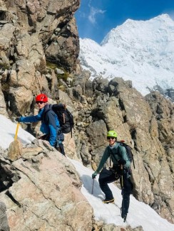Five days. Big mountains. Lots of learning. ⛰️🧗🏽♀️
Last week on our Introductory Mountaineering Course at Caroline Hut — in the shadow of the mighty Aoraki / Mount Cook — our crew went from rock climbs to glacier travel, ridge routes and a summit of Kaitiaki Peak.
We covered so many skills, including: alpine packing + clothing, movement on snow and rock, knots and belays, weather and route finding, avalanche awareness + rescue, self-arresting, roping up for glacier travel — then topped it off by building a snow cave and sleeping in it ❄️🤙
From Ball Pass to the summit of Kaitiaki and back down, everyone finished stronger, smarter, and ready for their next step into the alpine world.
Keen to start your mountain journey?
Spaces are available on upcoming courses.
📸 P. Stevens & crew
🔗 https://alpinerecreation.com/new-zealand-alpine-climbing-mountaineering-instruction-and-guided-ascents/mountaineering-skills-and-alpine-climbing-courses/introductory-mountaineering-course
#BeginnerMountaineering #IntroMountaineering #MountainSkills #MountainExperience #AlpineSkills #AorakiMtCook #GlacierTravel #SnowCave #KaitiakiPeak #NZMountains #CarolineHut #SouthernAlps #LearnTheRopes #AlpineRecreation #NZMGA #GuideLife - Caroline Hut - #399