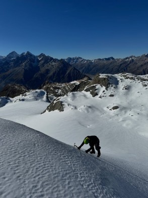 Above the inversion cloud and into the sunshine ☀️🏔️
Last week’s Winter Mountaineering Course delivered incredible conditions in Aoraki / Mount Cook National Park. With the airport socked in under cloud for several days, it felt like we had the whole National Park to ourselves.
Highlights included cramponing across a surprisingly well-covered (for May!) Ball Glacier in firm conditions, practicing avalanche rescue skills with the intuitive new Ortovox Diract Voice beacon (thanks @mountainadventurenz), and route-finding down Ball Ridge with stunning views out to Aoraki.
Over the course, participants developed essential winter mountaineering skills including:
• crampon and ice axe techniques
• glacier travel
• avalanche awareness and rescue
• ropework and belaying
• snow anchors
• route-finding and mountain decision-making
A fantastic week in the mountains with an enthusiastic crew and exceptional early winter conditions. ❄️⛏️
📸 @elke_mountain_guide
🔗 https://alpinerecreation.com/new-zealand-alpine-instruction-courses/mountaineering-and-climbing-instruction-courses/winter-mountaineering-course
#WinterMountaineering #AorakiMountCook #MountaineeringCourse #NZMountains #CarolineHut - Alpine Recreation - #449