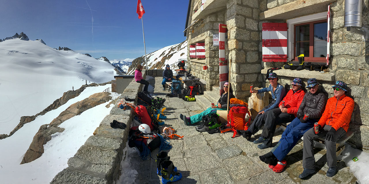 Ski tourers at Cabane du Trient