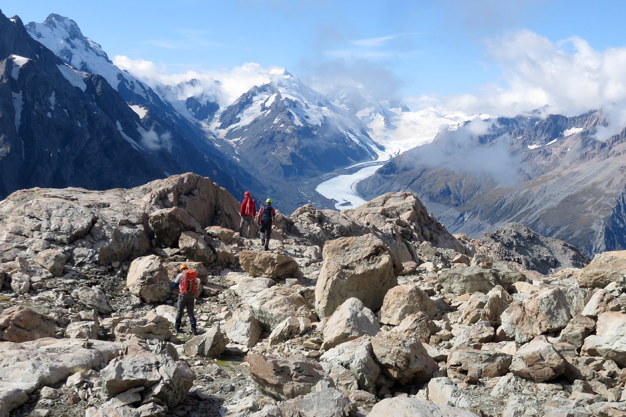Ball Pass Crossing - Tasman Glacier, Minarets, Elie de Beaumont, Southern Alps