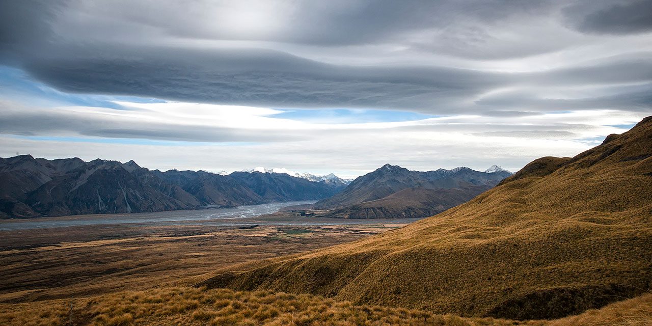 North-west clouds over the Southern Alps